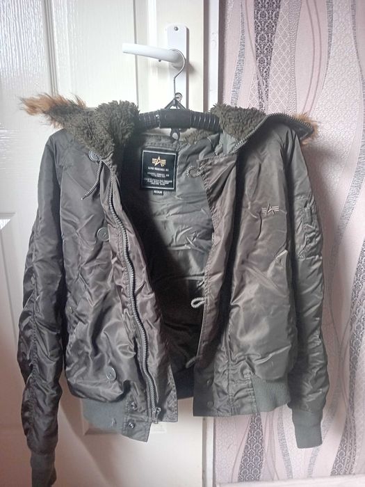 Alpha Industries bomber