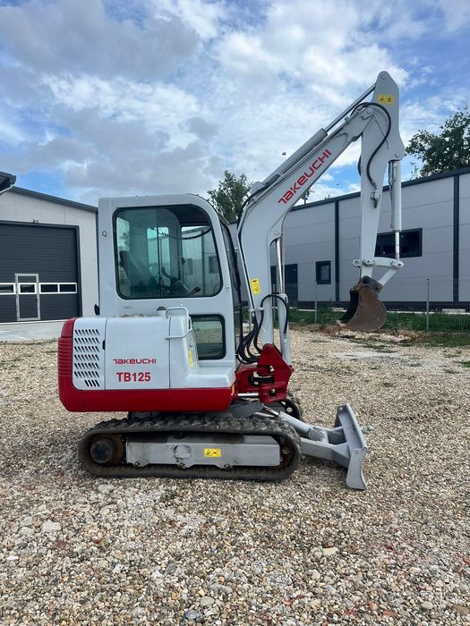 Miniexcavator takeuchi TB 125,2,8 T
