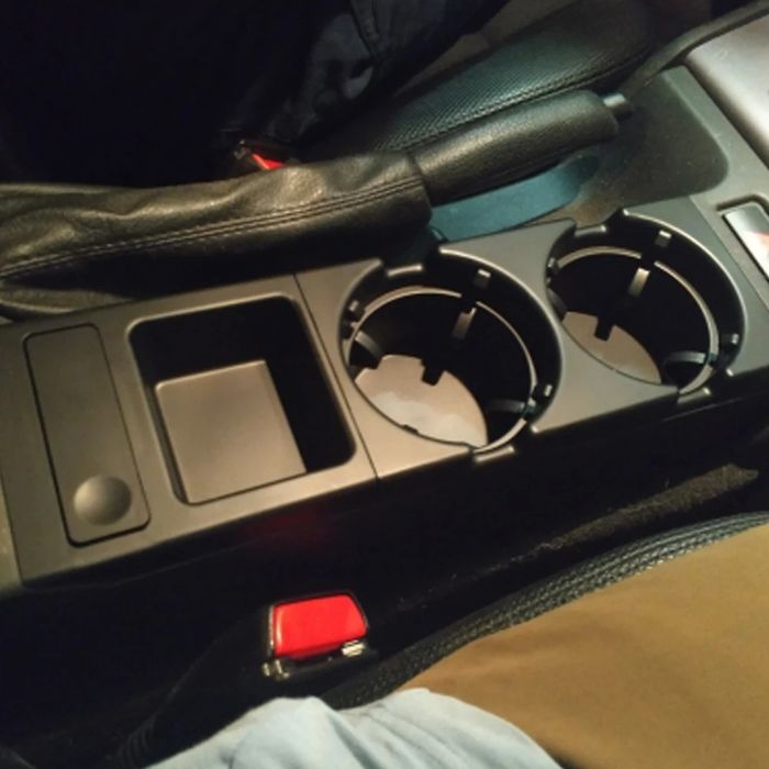 Suport pahare + monede, pentru BMW Seria 3 e46 51168217953 - Negru