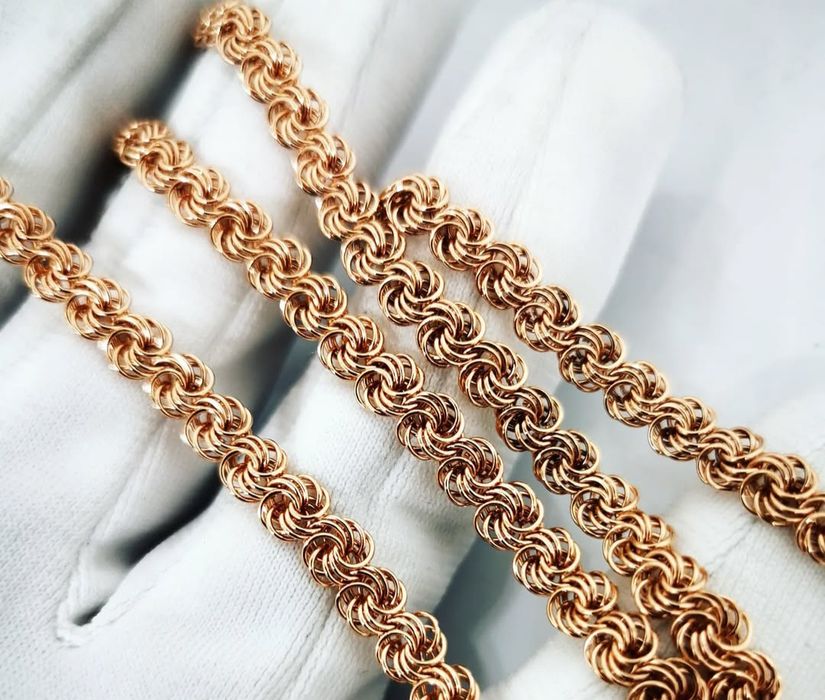 Продам золотую цепь 21,7  плетение розочка