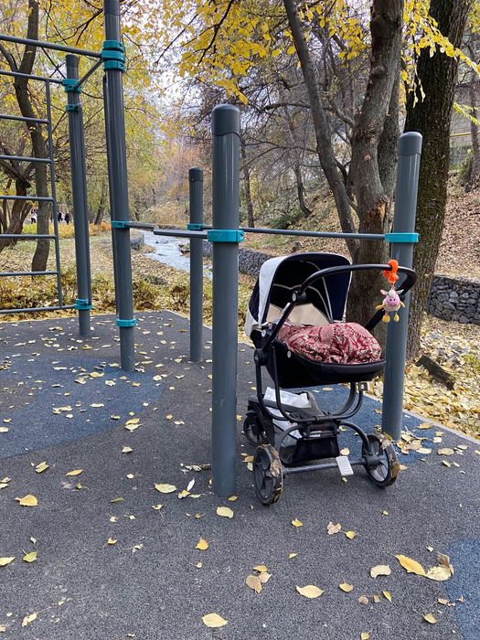 Детская коляска 3 в 1