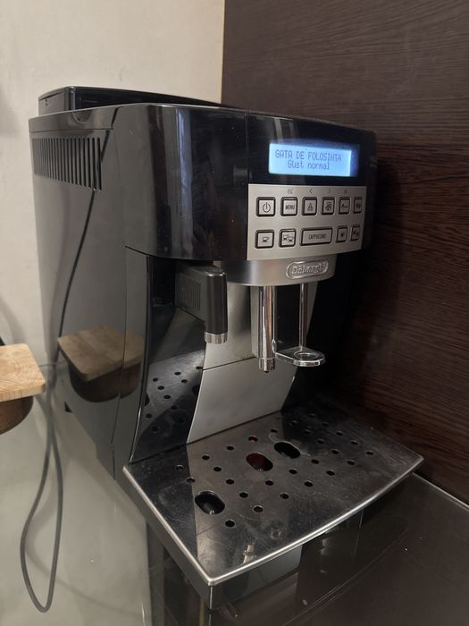 Expresor DeLonghi magnifica S Cappuccino