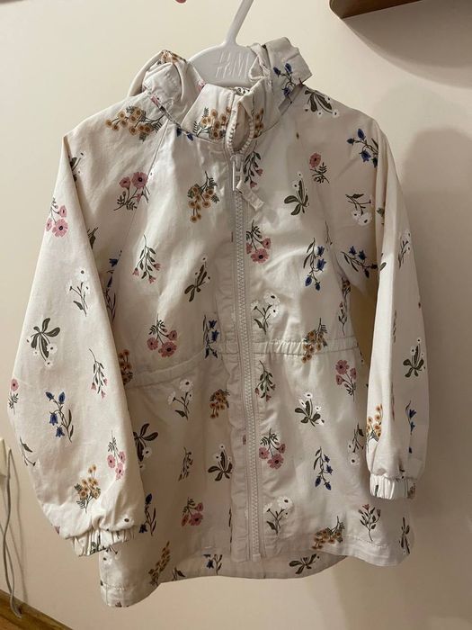 Детско палтенце H&M, размер 92 (за 1,5–2 години).