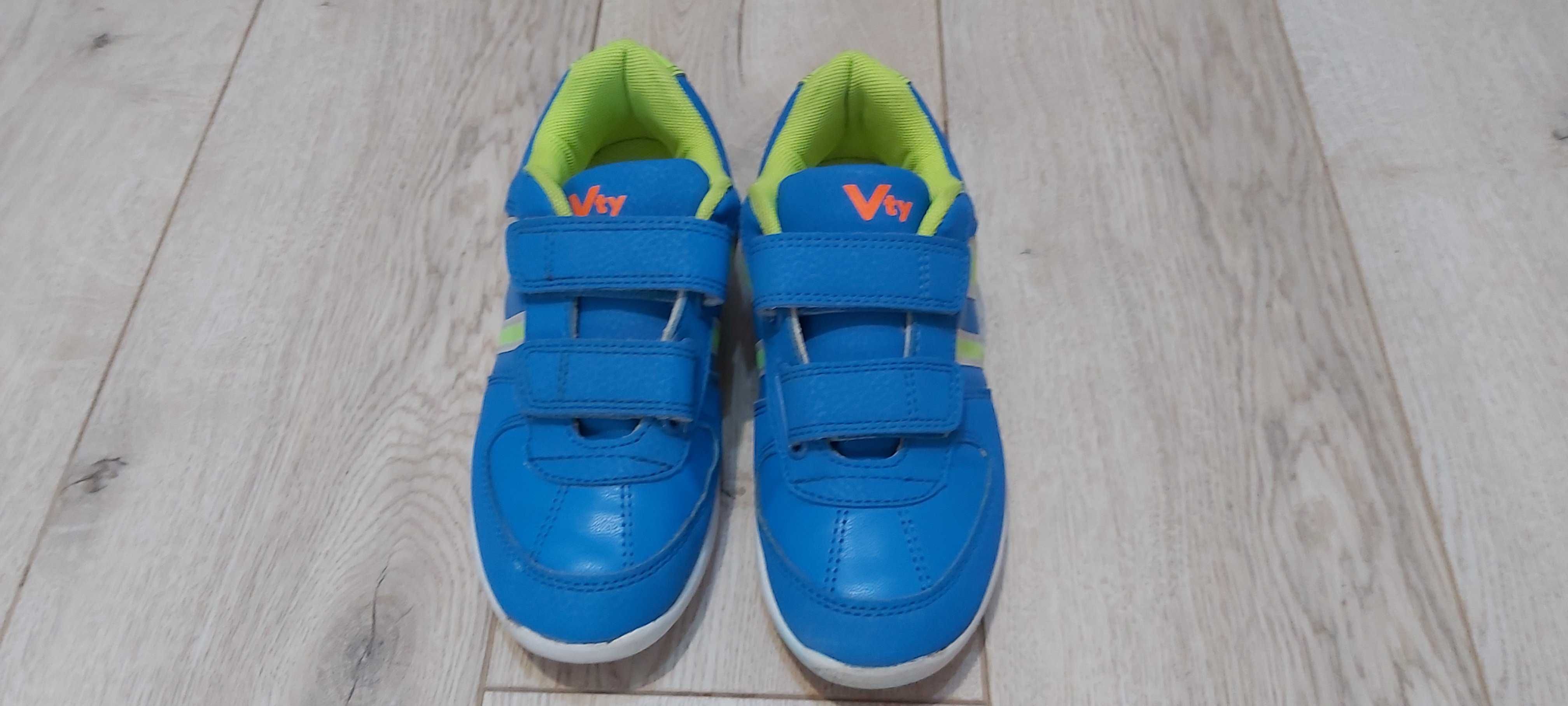 DECATHLON,DEICHMANN Детски обувки-номер 32,33,35