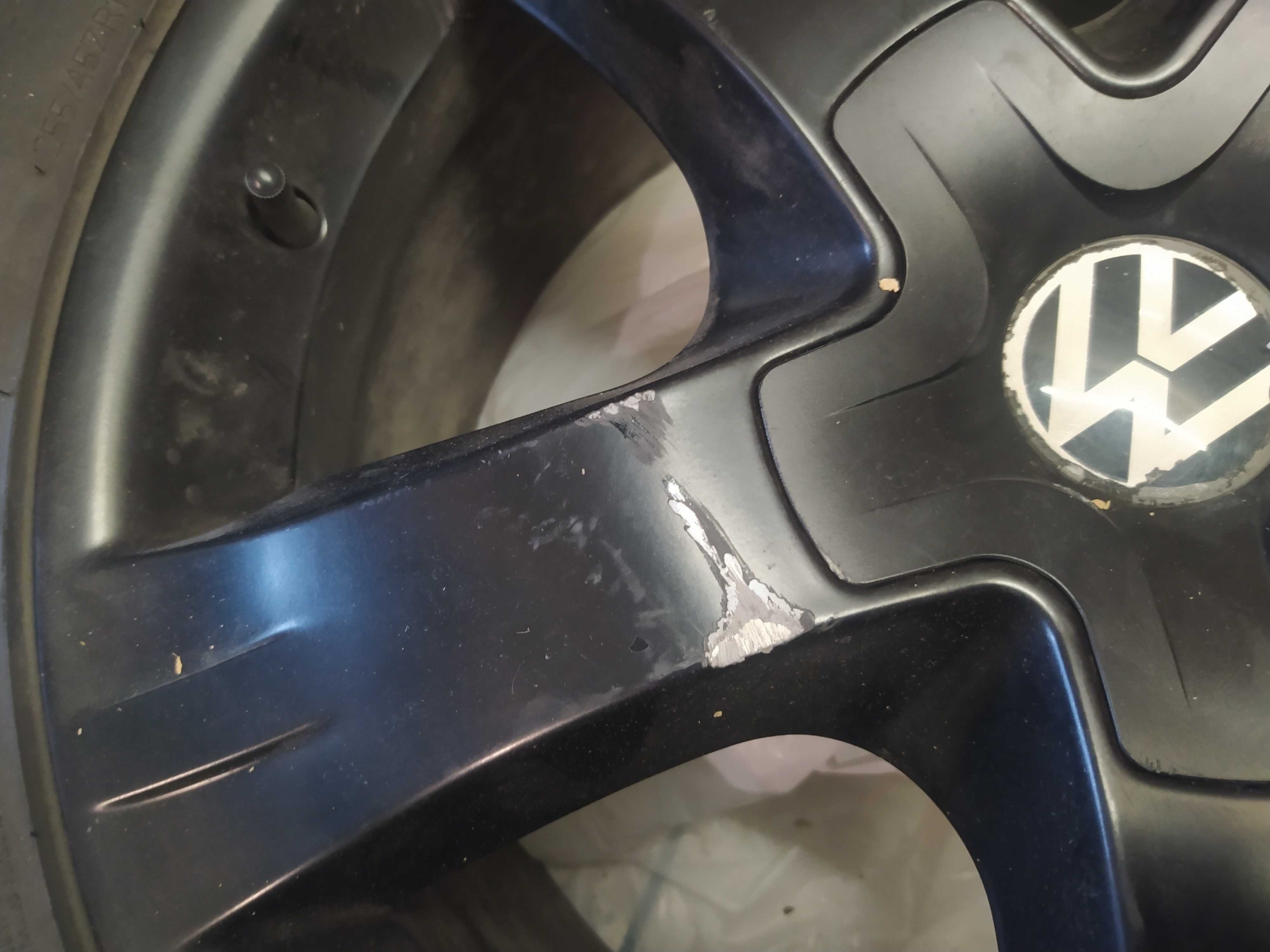 Оригинални VW джанти 8½ J × 18 “Azev Type R” за t5 4motion