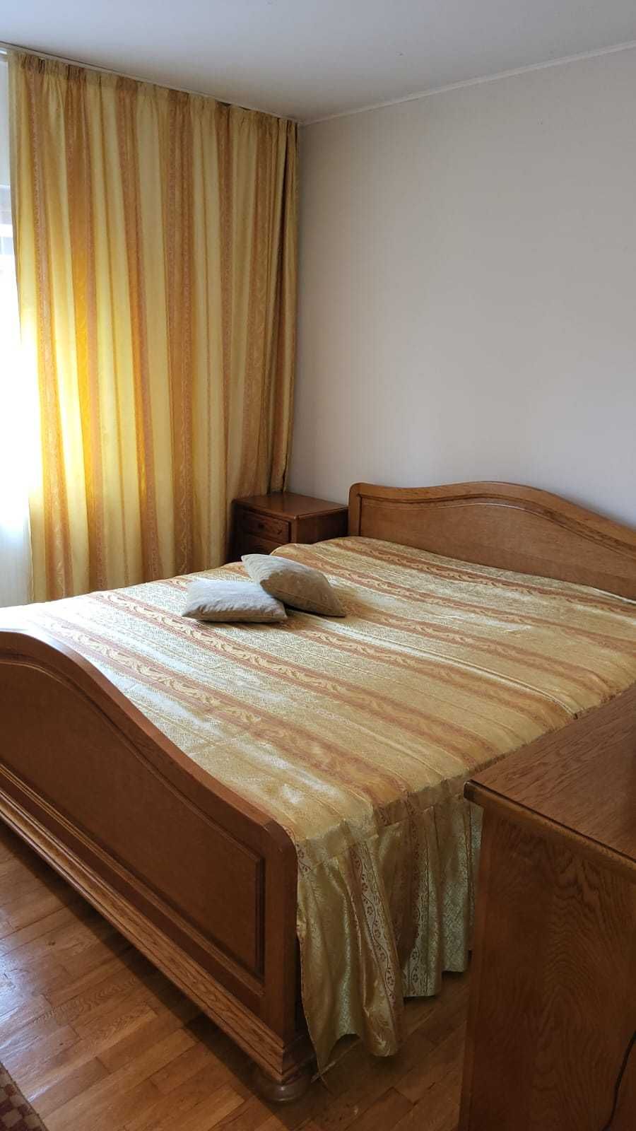 Închiriez apartament