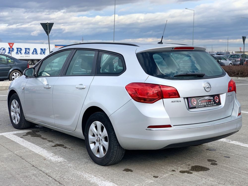 Opel Astra J 1.6CDTI / 2016 / EURO 6 / CLIMA - Posibilitate rate