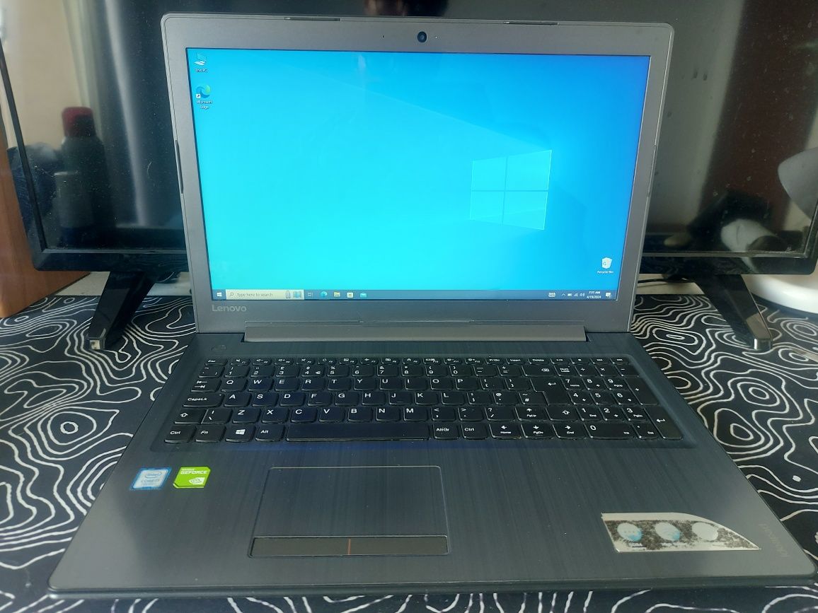 Vând laptop Lenovo ideapad 310-15ikb