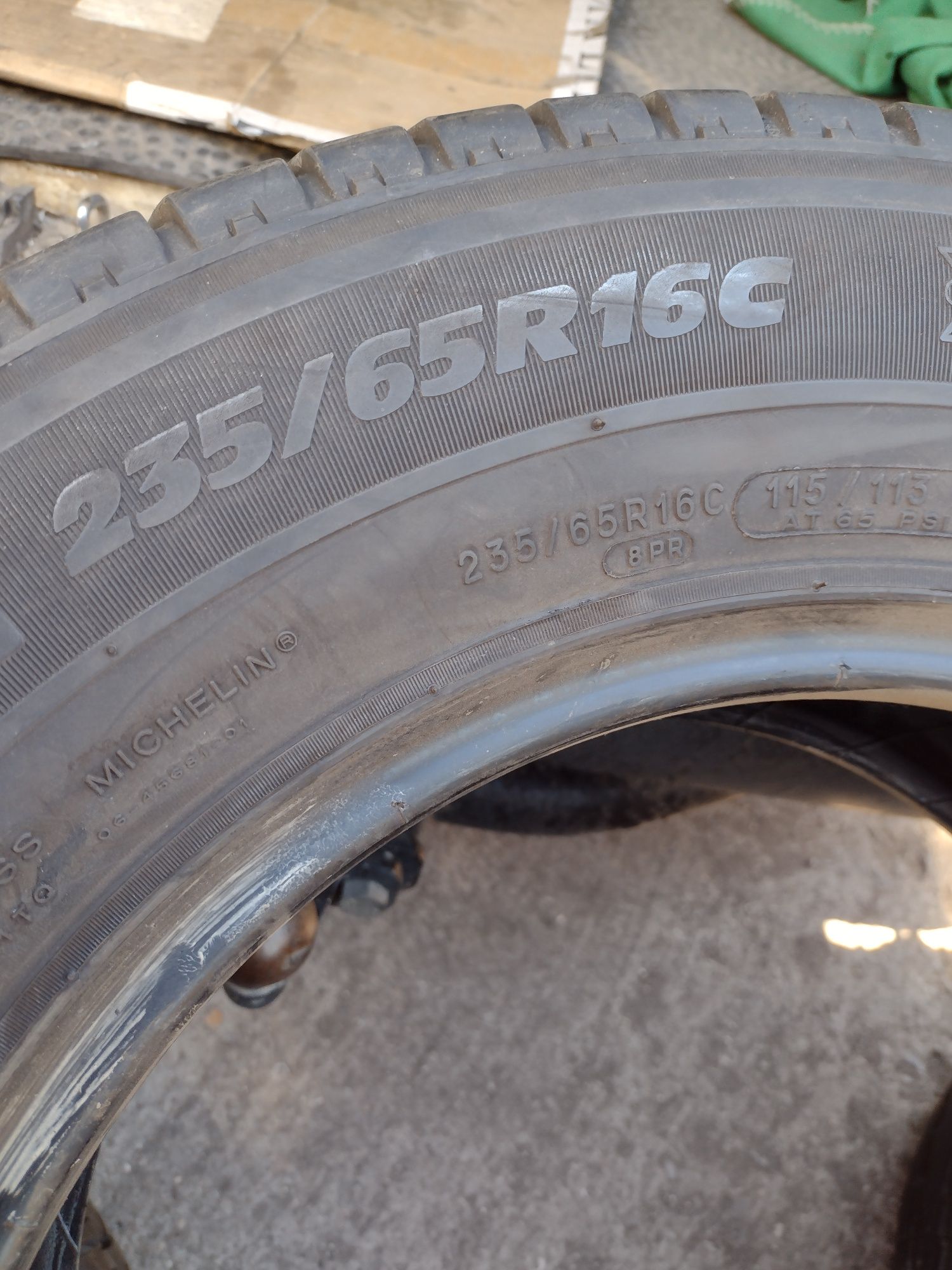 Michelin Agilis 2бр.235/65/16С дот1917
