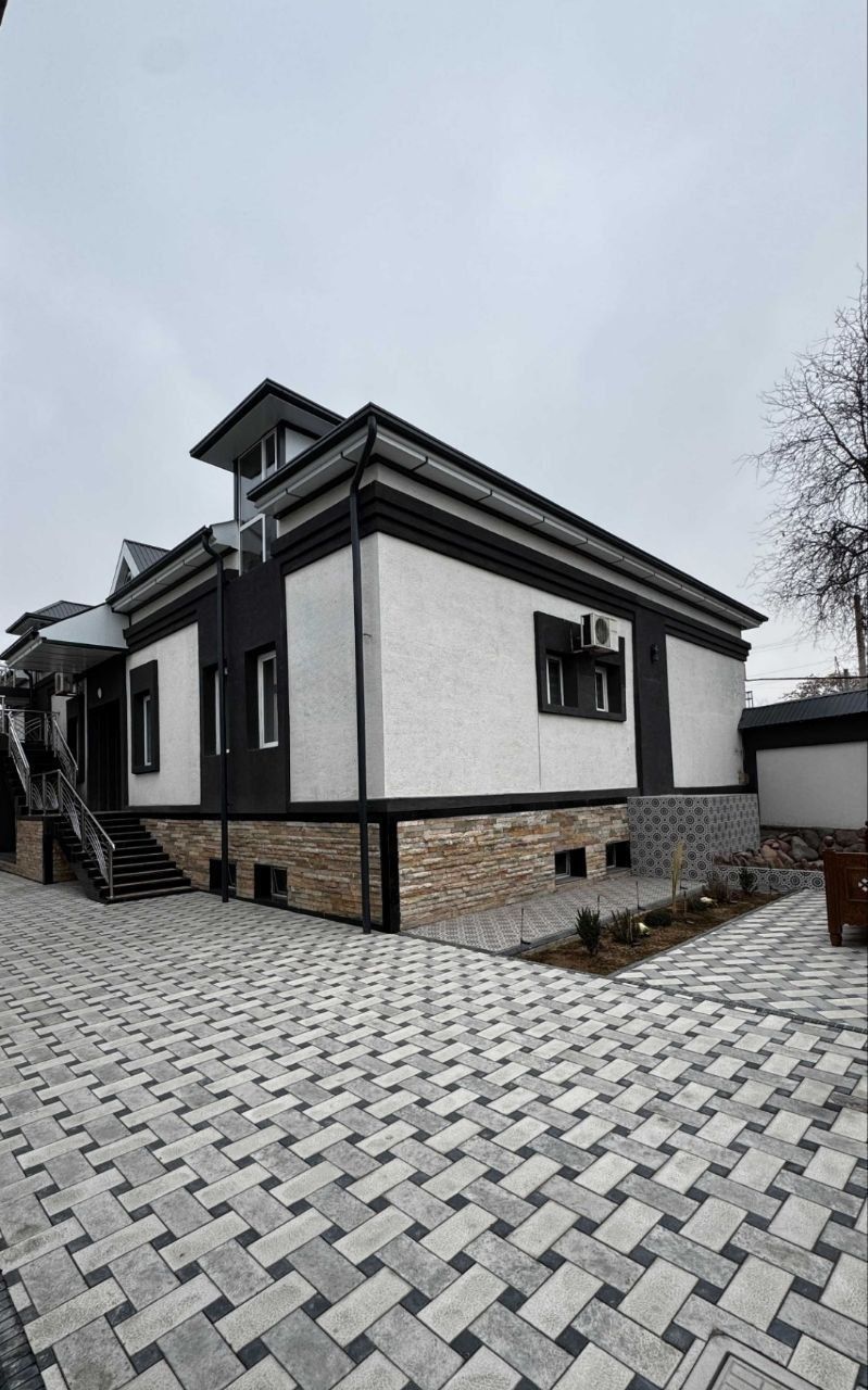 Продажа Гостиницы с арендаторами действующими