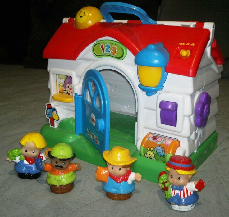 Fisher Price Little people