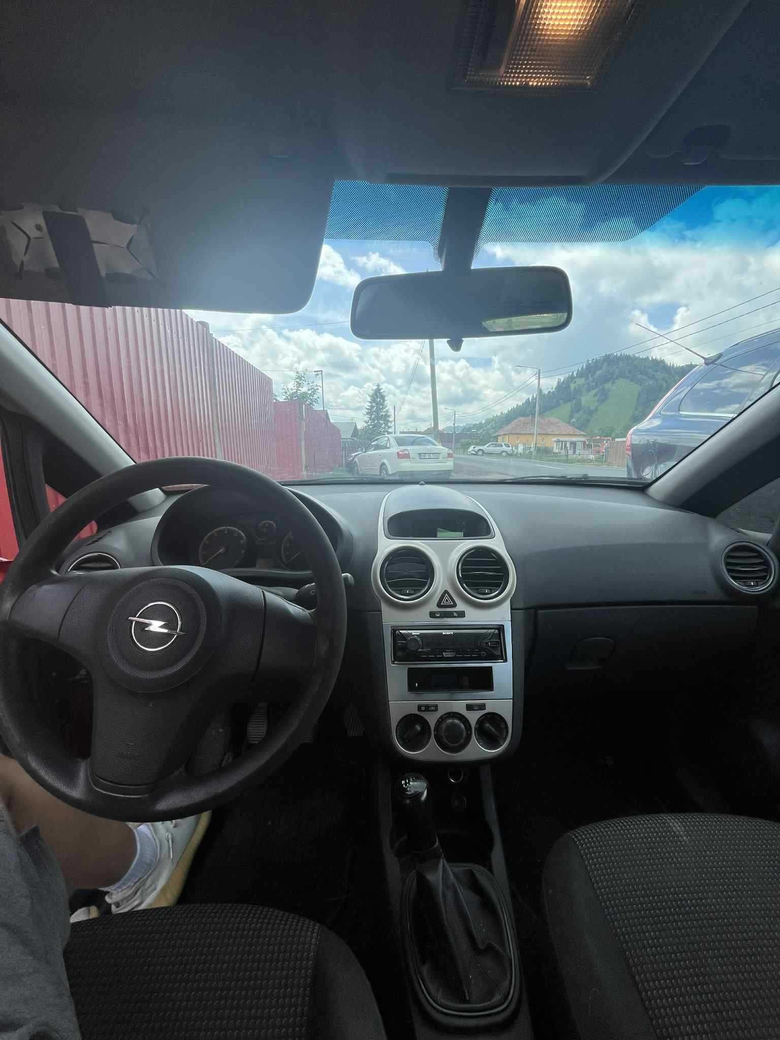 Opel Corsa D 2009 1.0
