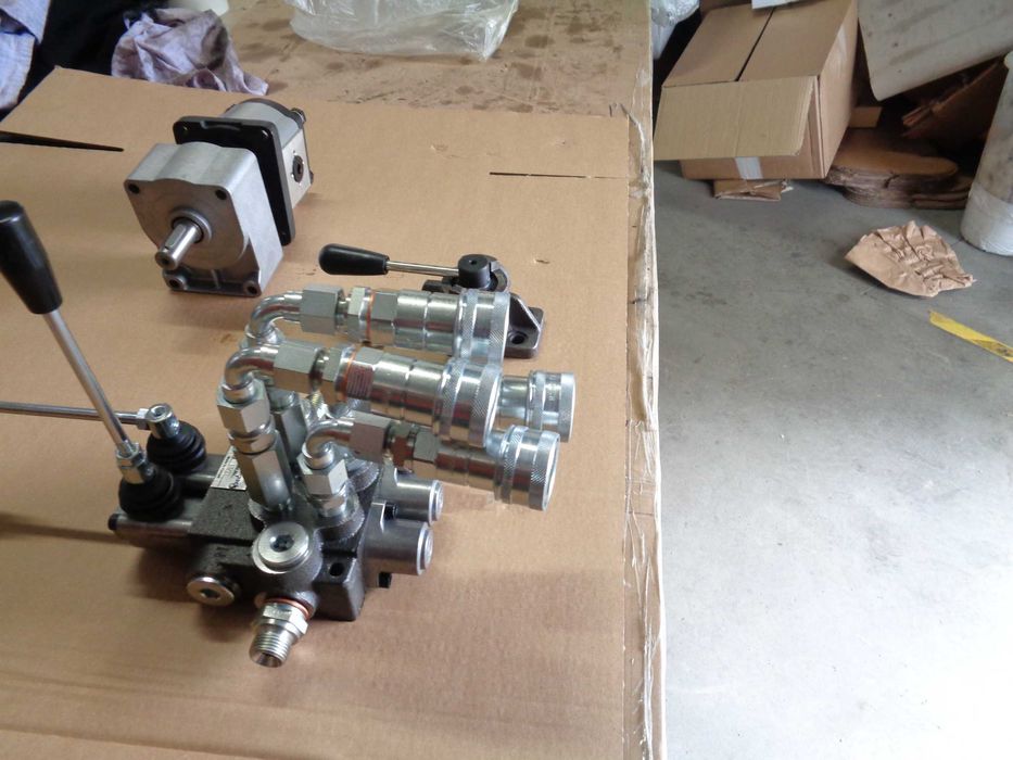 Kit hidraulic presiune ridicare tractor kit modificare tractoare