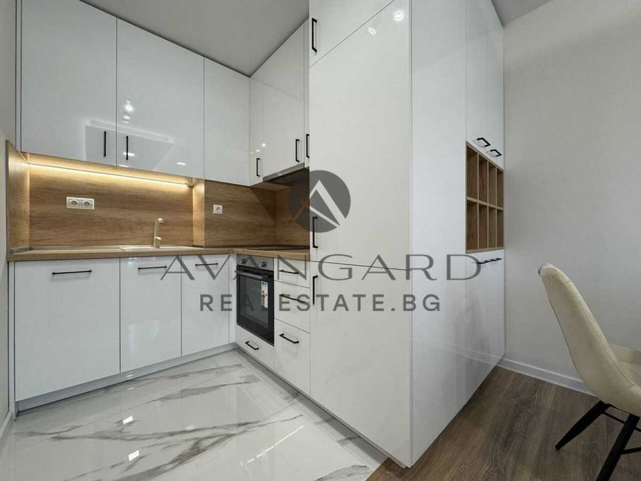 Продава се Двустаен апартамент в Пловдив, Остромила - 62 кв.м за 1111 €/кв.м - Снимка #2