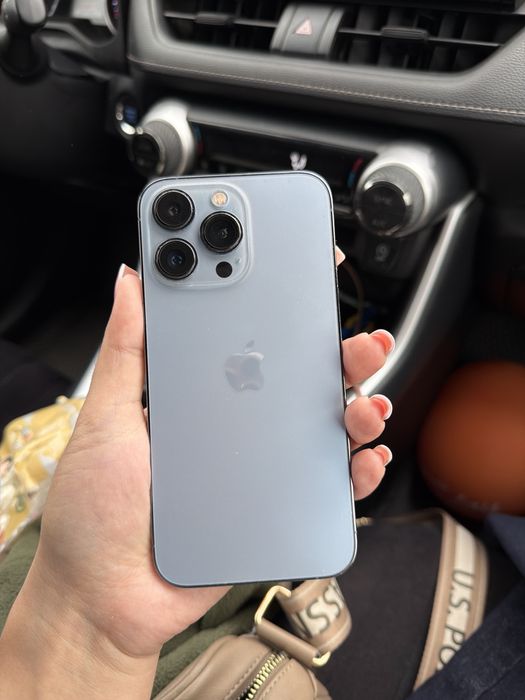 Продам Iphone 13 pro