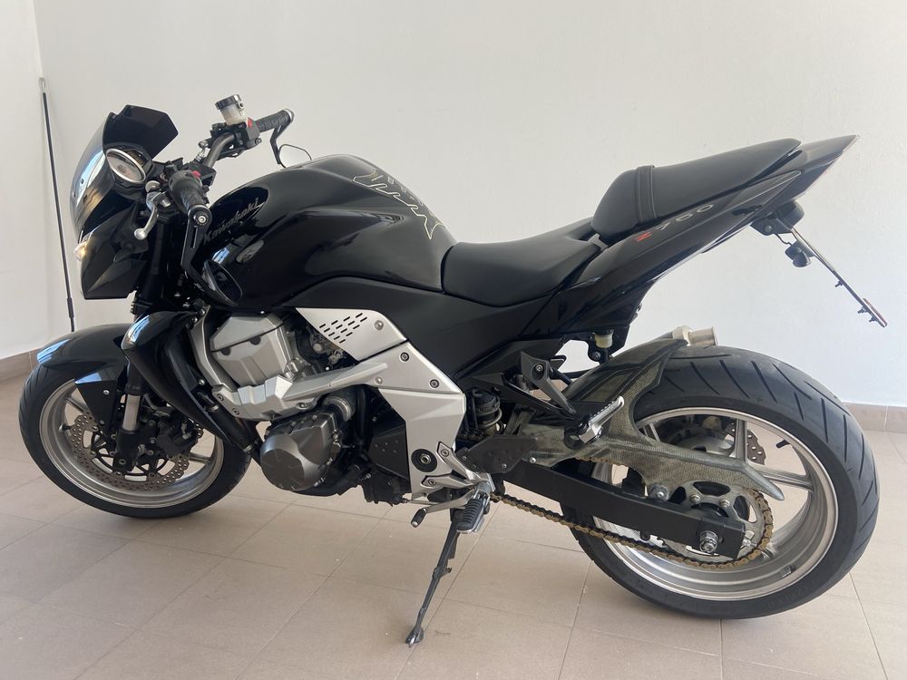 Moto Kawasaki Z750