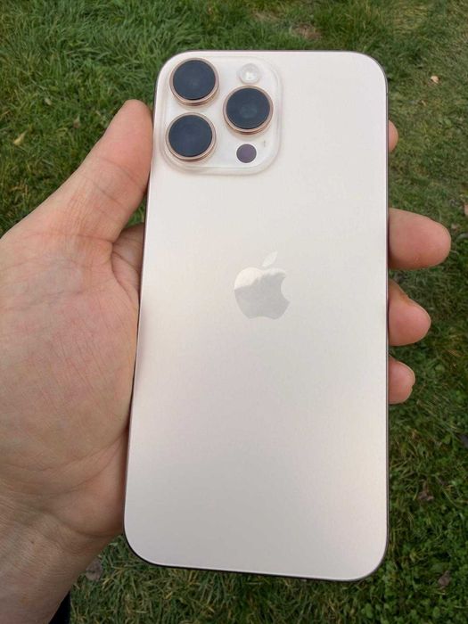iPhone 16 Pro Max