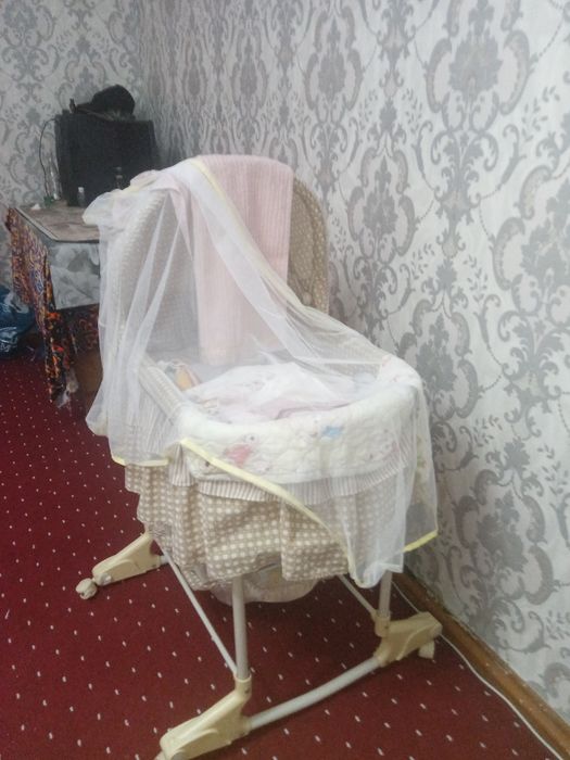 Срочно продам детскую кроватку