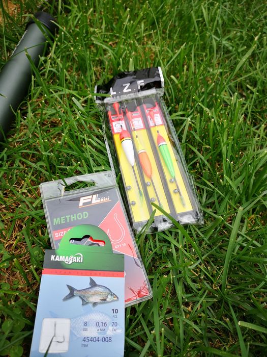 set complet de pescuit - 1 lanseta. 3 bete telescopice, line, husa