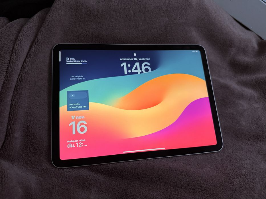 Ipad Air 4 64GB Silver + 2 Huse