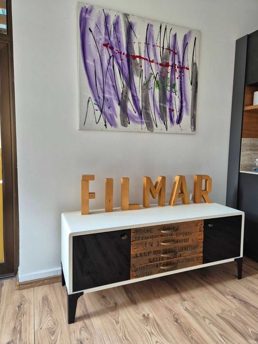 Мострени мебели от шоурум    Винтидж комод