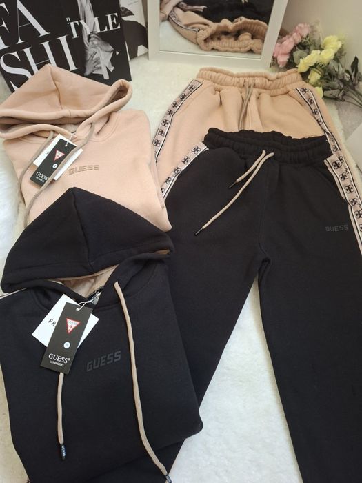 Ватиран комплект Guess