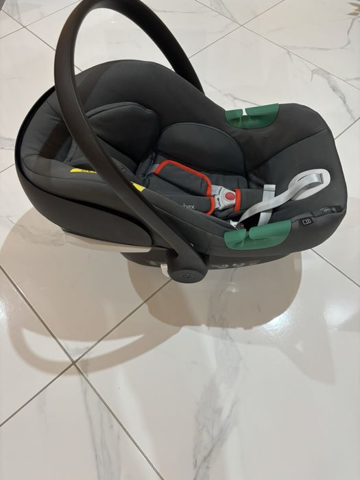 Продавам кошница за кола - Cybex Aton B2 i-Size