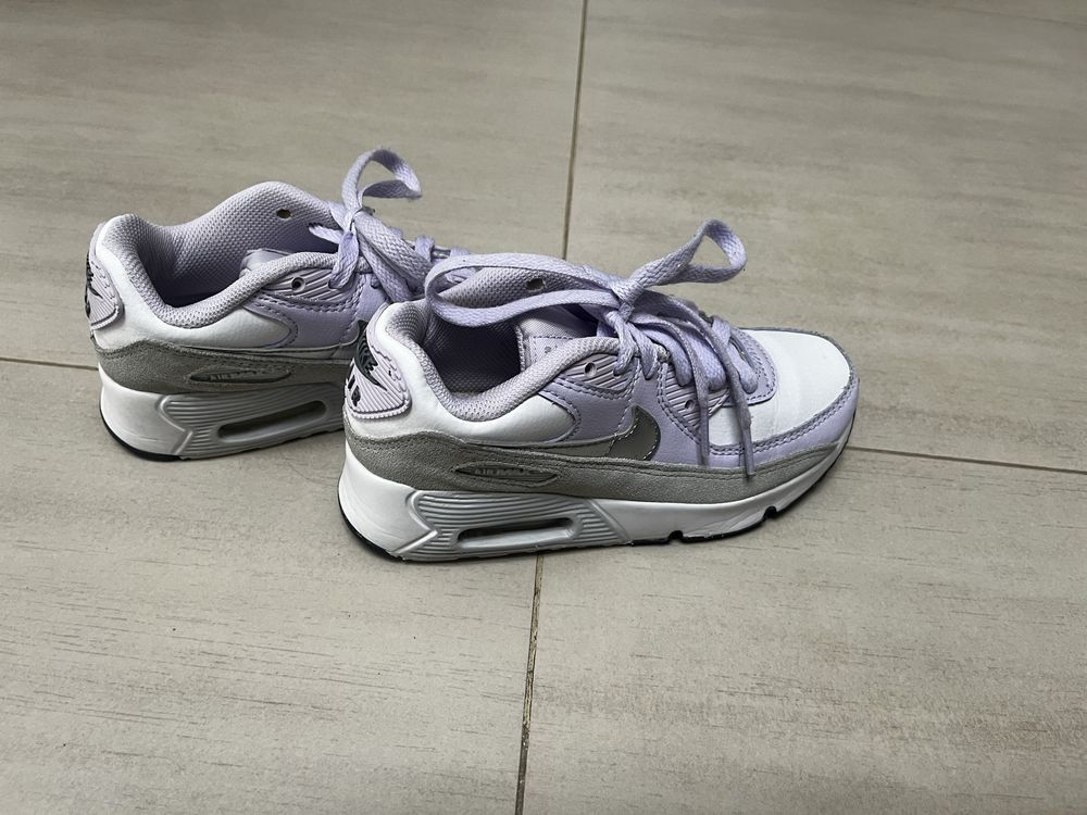 Adidasi NIKE Airmax din piele