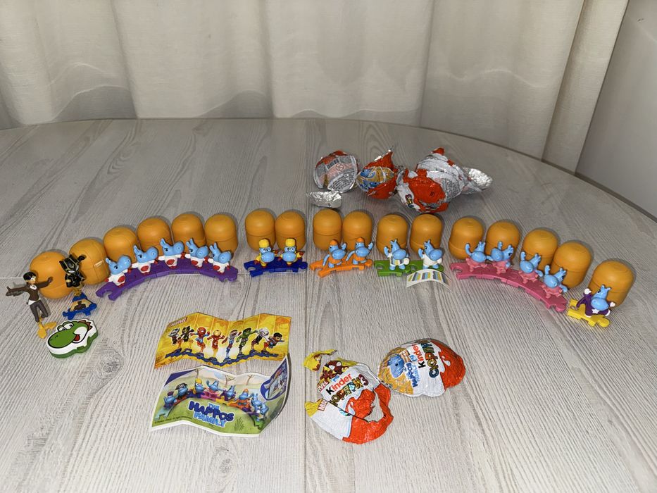 Kinder the happos  family . marvel .