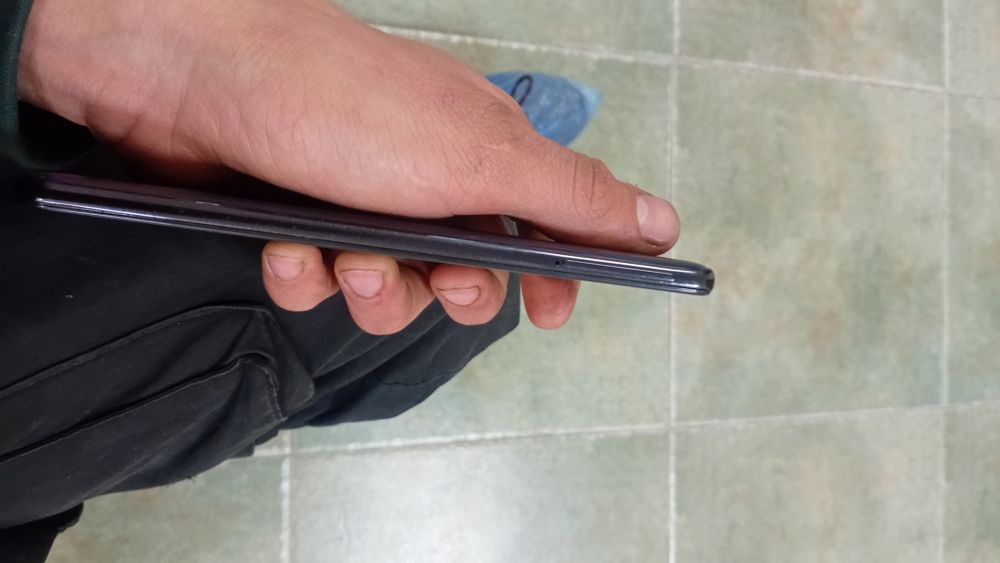 Продам самсунг А31