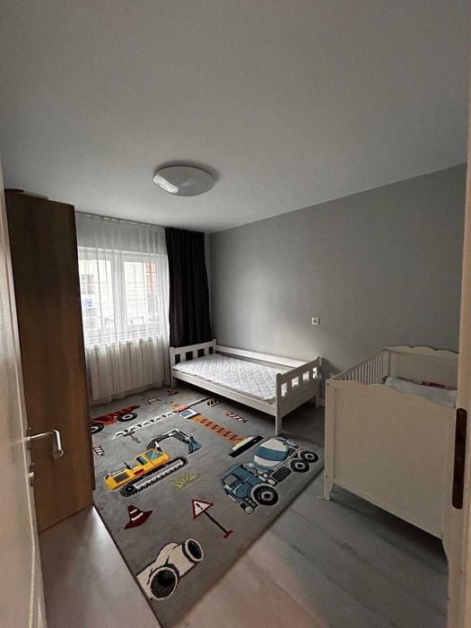 Apartament de vanzare cu 4 camere