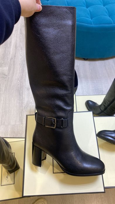 Шикарны сапоги фирмы "Basconi"