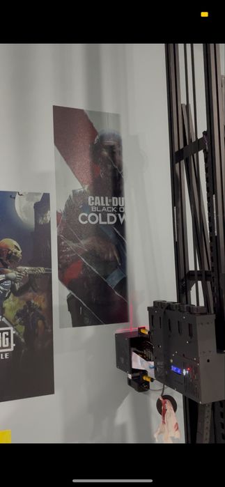 Devorga rasm chizadigan 3 D vertikalniy printer srochno sotiladi