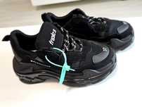 Adidași balenciaga triple s
