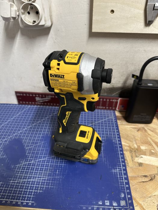 Dewalt DCD800 / DCF850