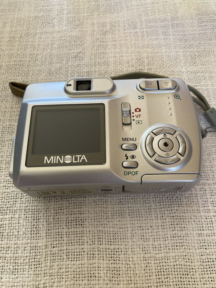 Фотоапарат MINOLTA E323