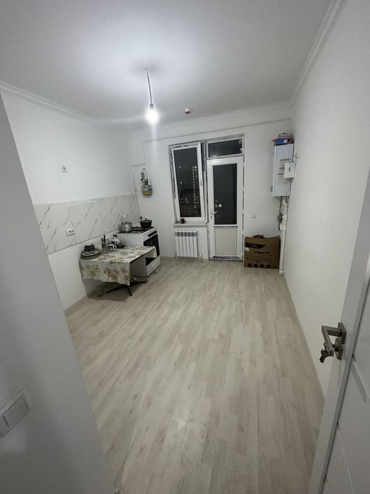 Yashnabod Olmos Maxalla 3/14/16 . Sotiladi