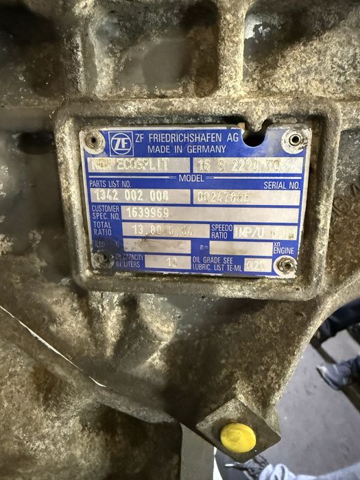 Продам ZF коробку механика на фуру
