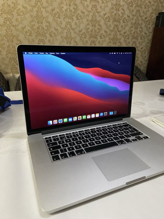 Продам новый MacBook Air 15 pro (2014).