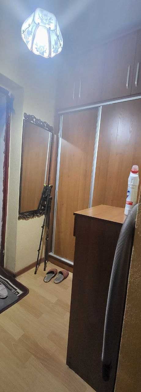 На Лабзаке продается квартира 1-2/5/5, 53 м2