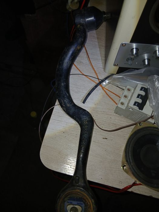 Автомобильные запчасти