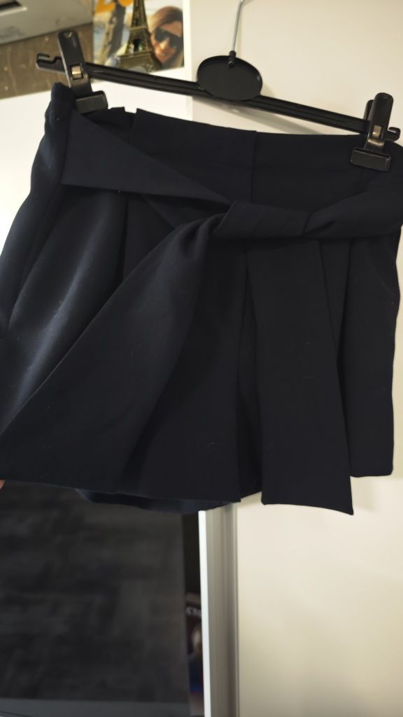 Къси панталони Zara