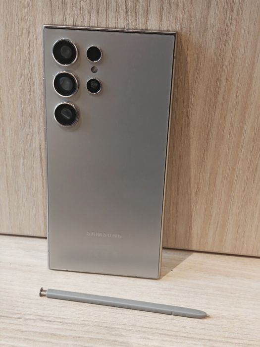 Ecran/Display  S24 ultra