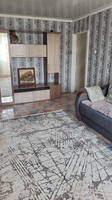 Продам 2 комнатную квартиру с хорошим ремонтом и мебелью