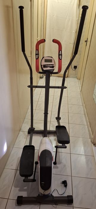 Bicicletă fitness eliptica Body Sculpture BE - 1720