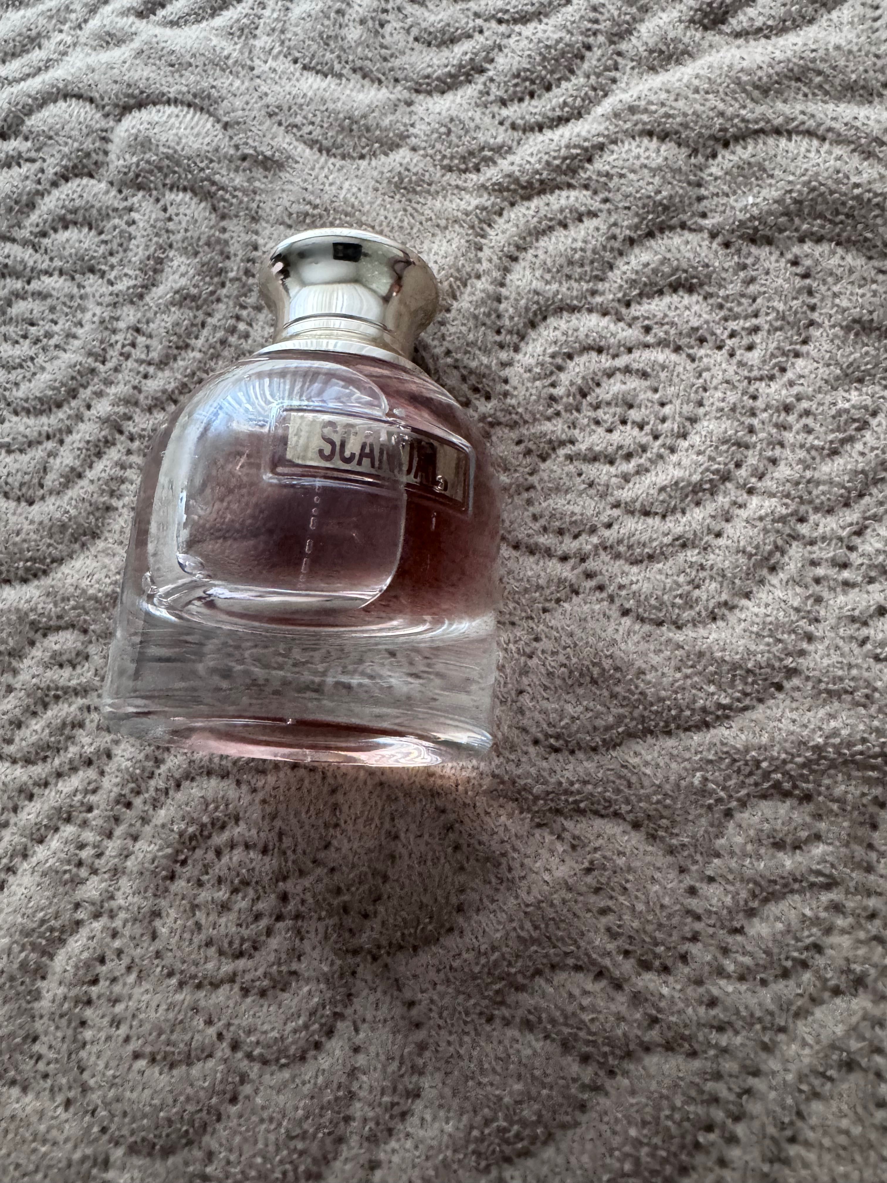 Парфюм Jean Paul Gaultier
Scandal 30 ml червен и розов