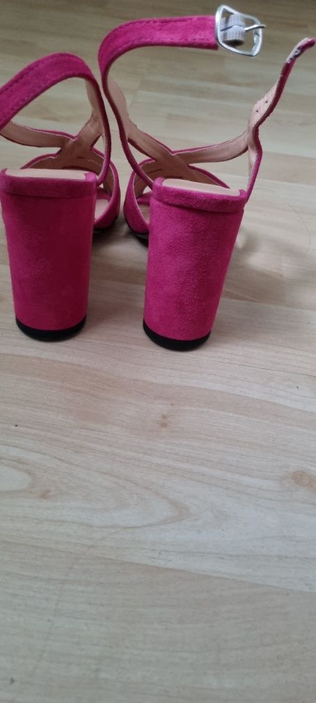 Sandale elegante
