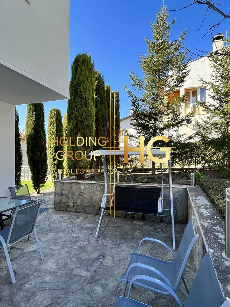 Продава се Къща в с. Оброчище, Област Добрич - 250 кв.м за 1400 €/кв.м - Снимка #6