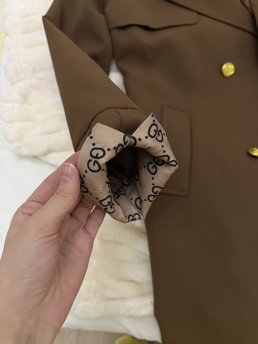 Trench sotiladi 1 marta kiyilgan