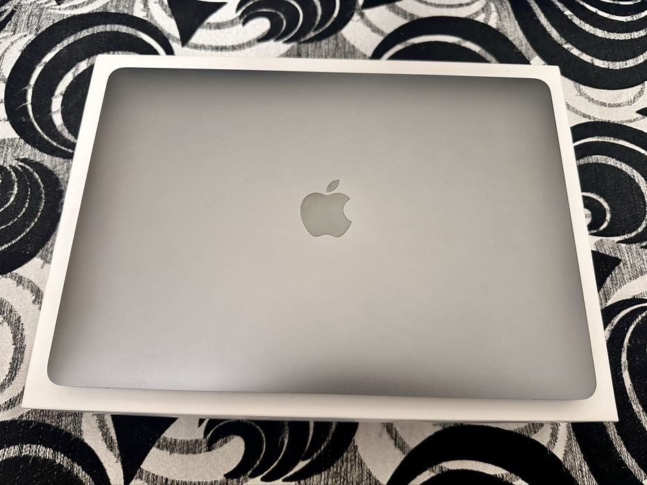 MacBook Pro M2 13.3 TouchBar